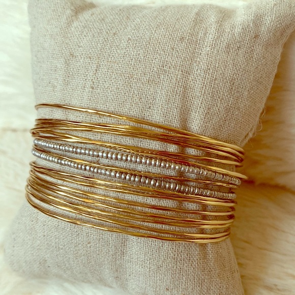 COPY - Stella & Dot Rhett Cuff - Gold - Picture 1 of 4